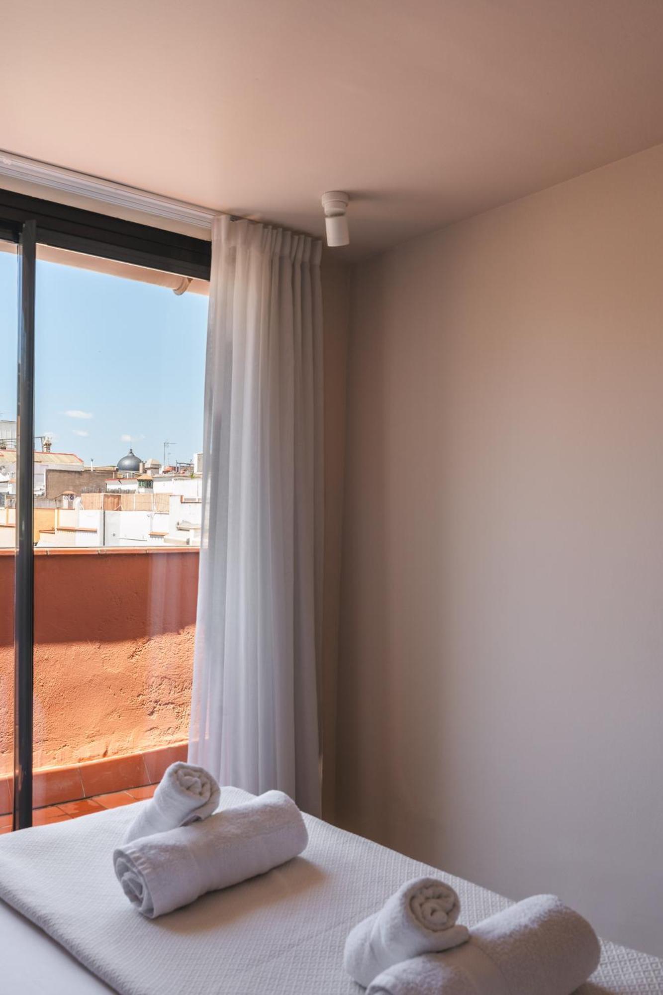 C211 Barcelona Apartments ภายนอก รูปภาพ