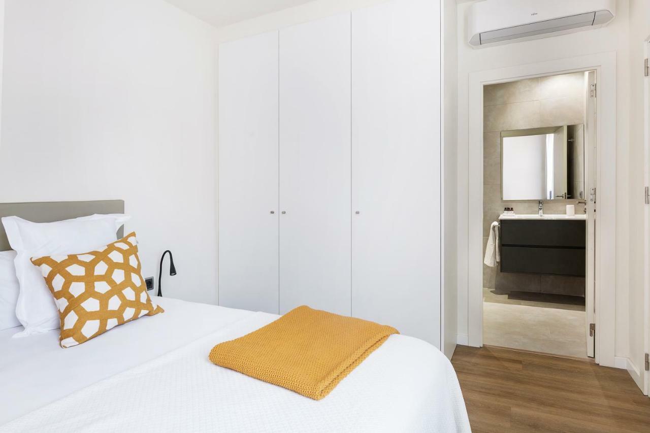 C211 Barcelona Apartments ภายนอก รูปภาพ